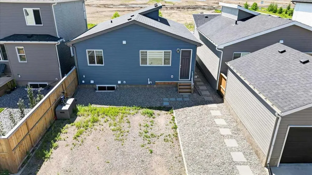 128 Setonstone Manor SE Calgary AB T3M 2X3