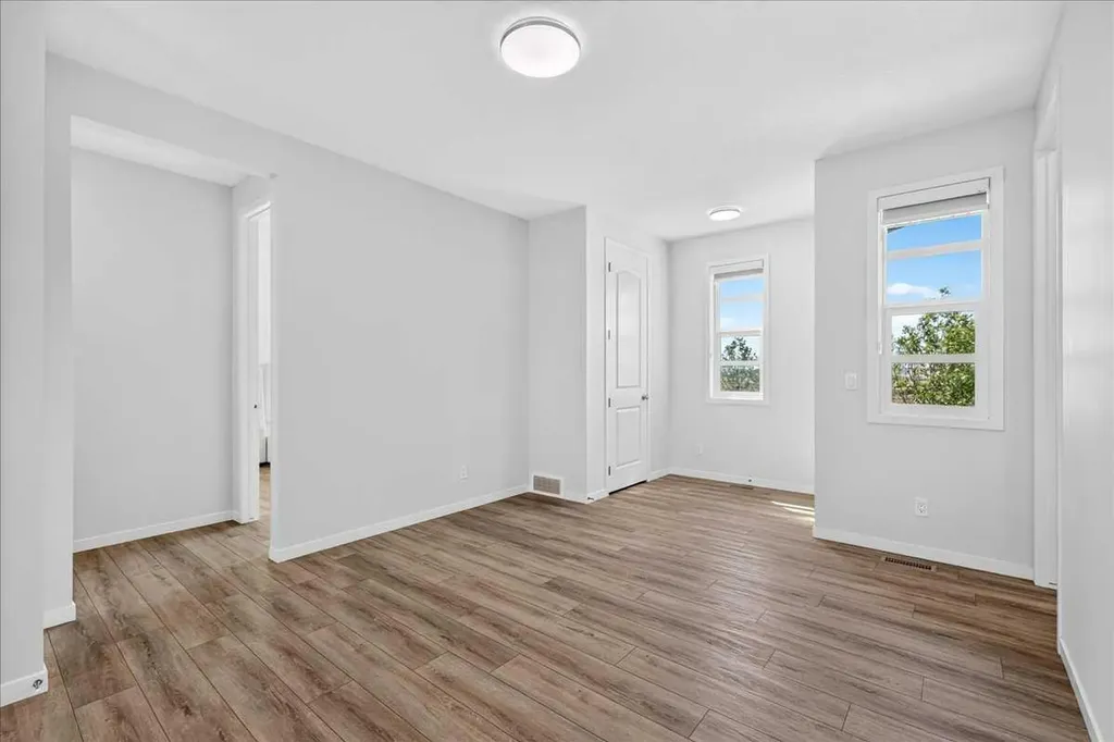128 Setonstone Manor SE Calgary AB T3M 2X3