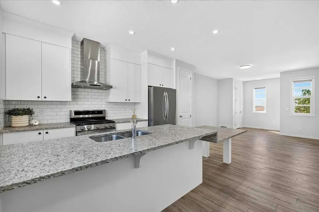 128 Setonstone Manor SE Calgary AB T3M 2X3