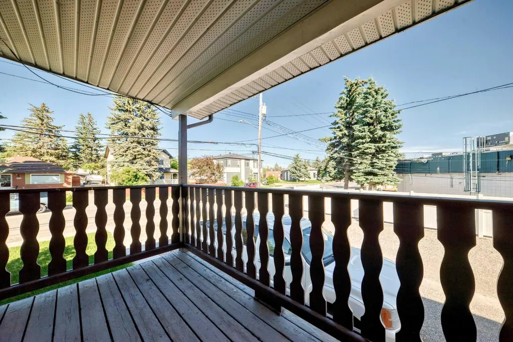 5113 17 Avenue NW Calgary AB T3B 0P8