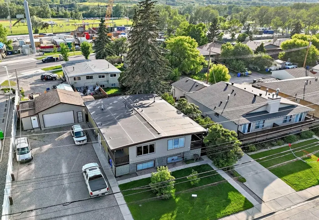 5113 17 Avenue NW Calgary AB T3B 0P8