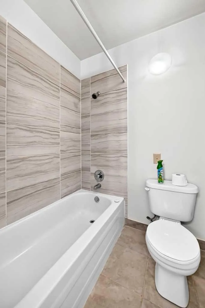 5113 17 Avenue NW Calgary AB T3B 0P8