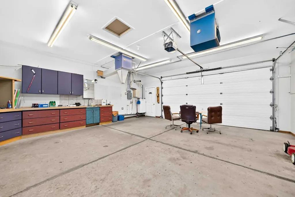 5113 17 Avenue NW Calgary AB T3B 0P8