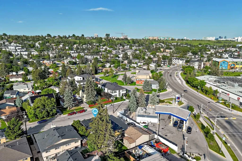 5113 17 Avenue NW Calgary AB T3B 0P8