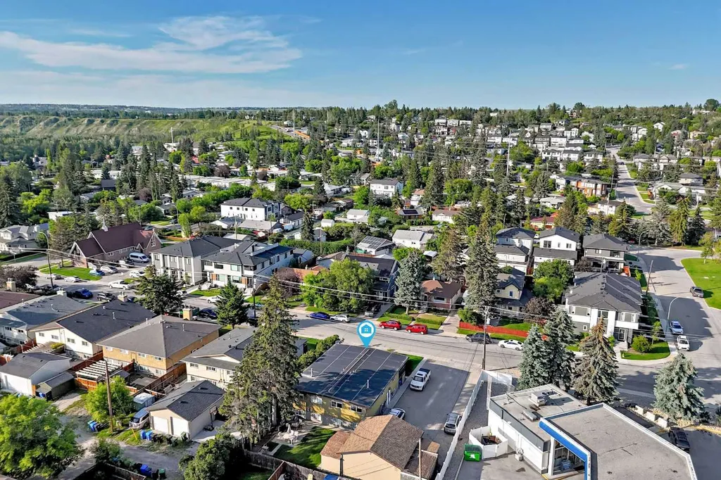 5113 17 Avenue NW Calgary AB T3B 0P8