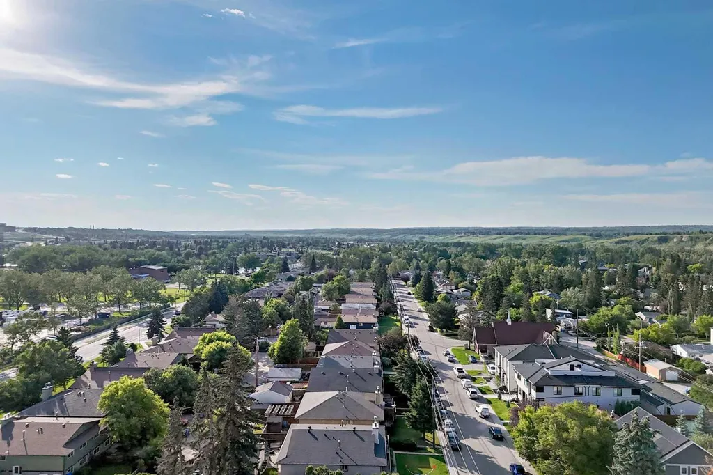 5113 17 Avenue NW Calgary AB T3B 0P8