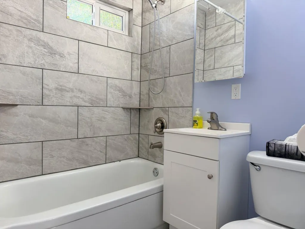 496 4 Street E Drumheller AB T0J0Y4
