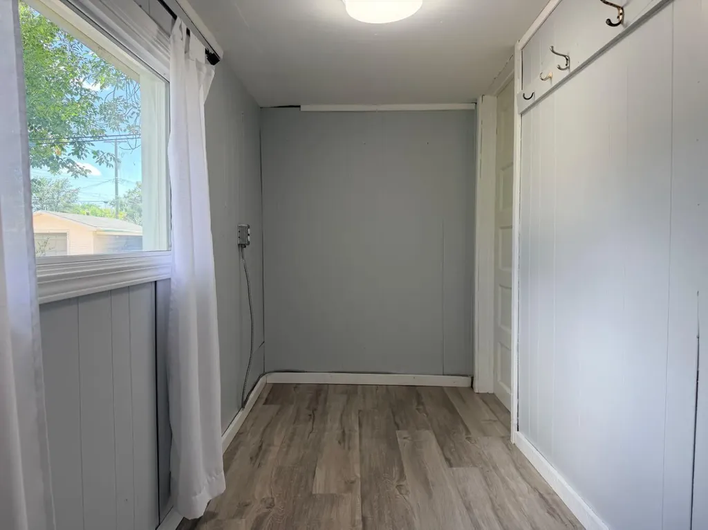 496 4 Street E Drumheller AB T0J0Y4