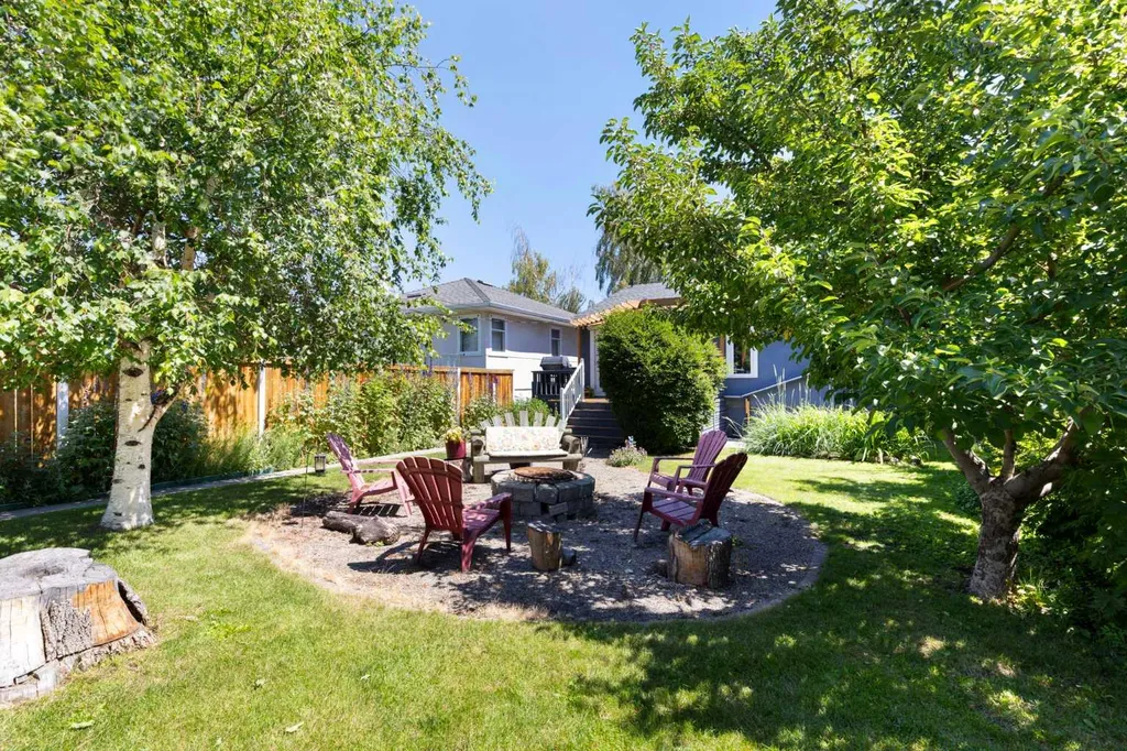 2605 29 Street SW Calgary AB T3E 2K6