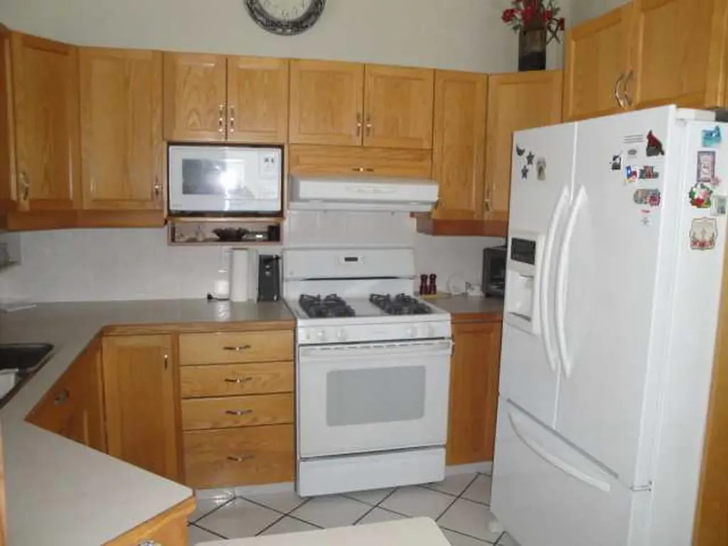 94 Heritage Lane W Lethbridge AB T1K 7S4
