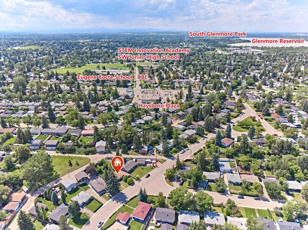627 94 Avenue SW Calgary AB T2V 0X8