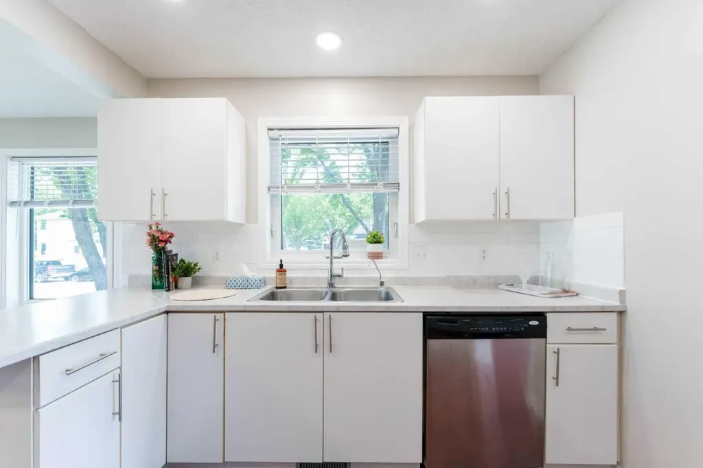 388 Sandarac Drive NW Calgary AB T3K 4E3