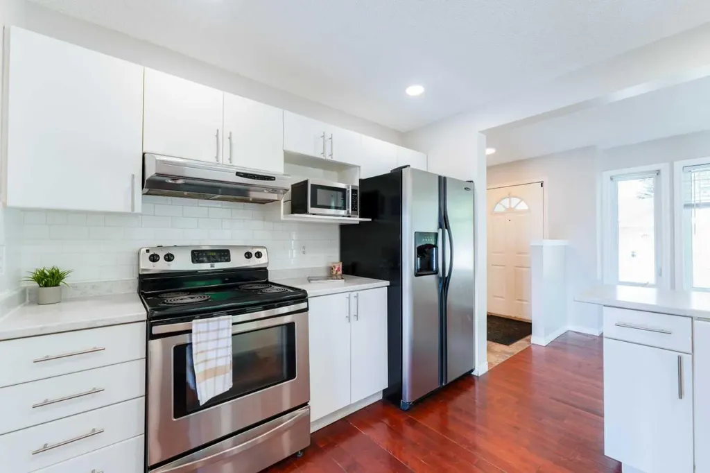 388 Sandarac Drive NW Calgary AB T3K 4E3