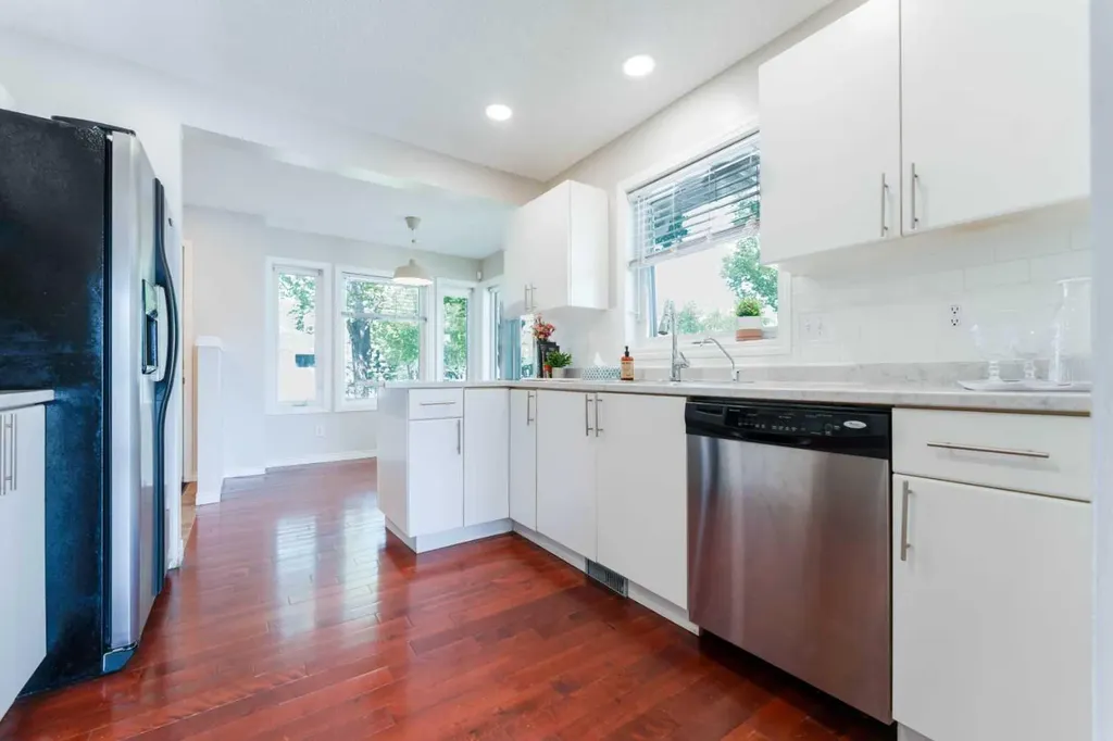 388 Sandarac Drive NW Calgary AB T3K 4E3