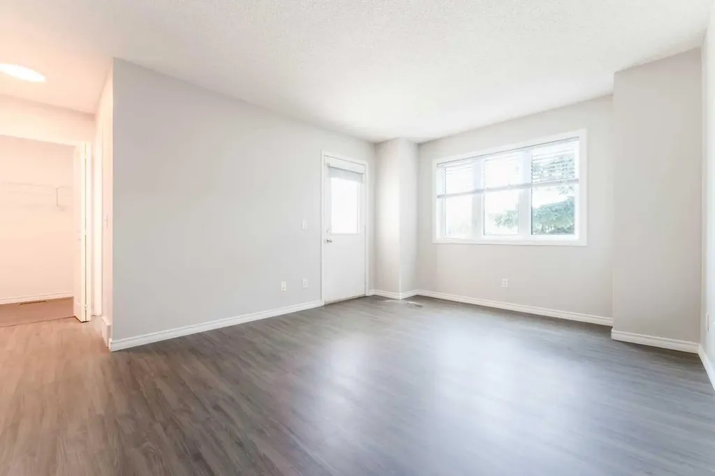 388 Sandarac Drive NW Calgary AB T3K 4E3