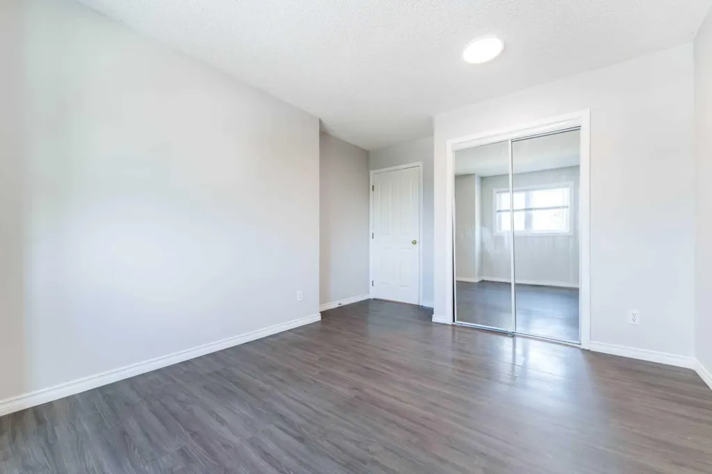 388 Sandarac Drive NW Calgary AB T3K 4E3