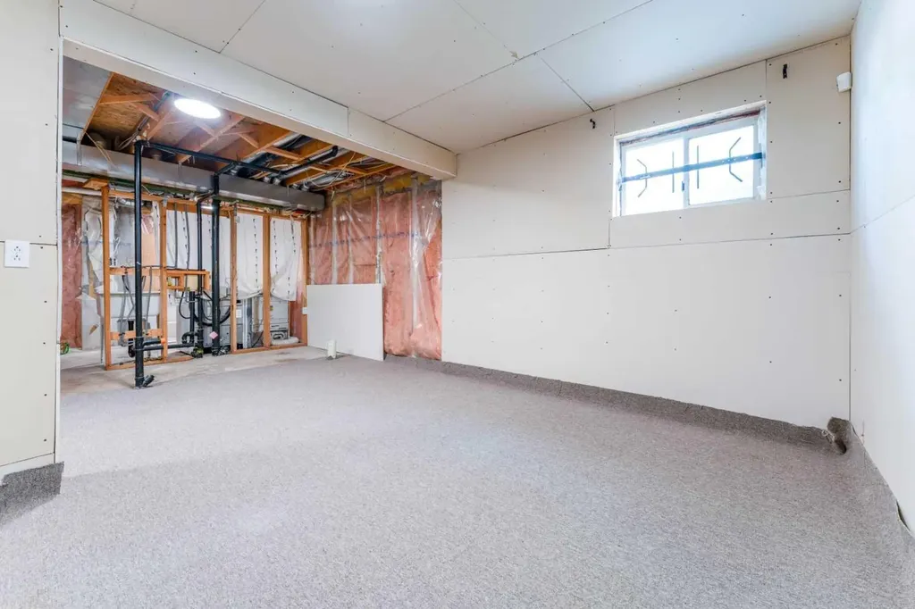 388 Sandarac Drive NW Calgary AB T3K 4E3