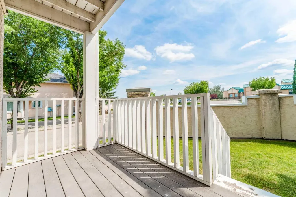388 Sandarac Drive NW Calgary AB T3K 4E3
