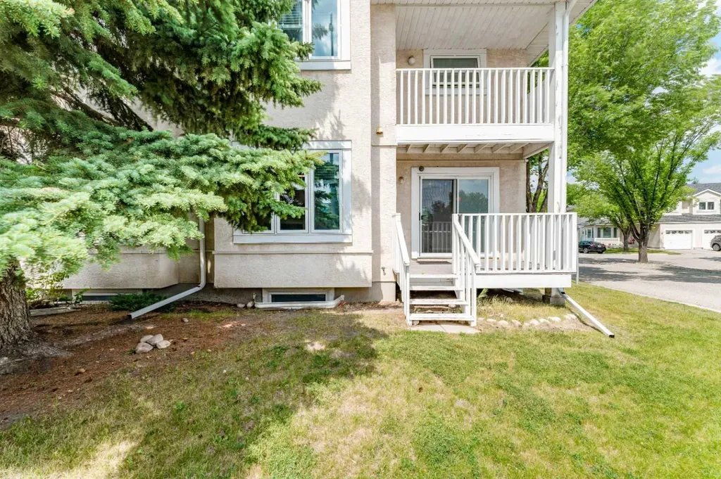 388 Sandarac Drive NW Calgary AB T3K 4E3