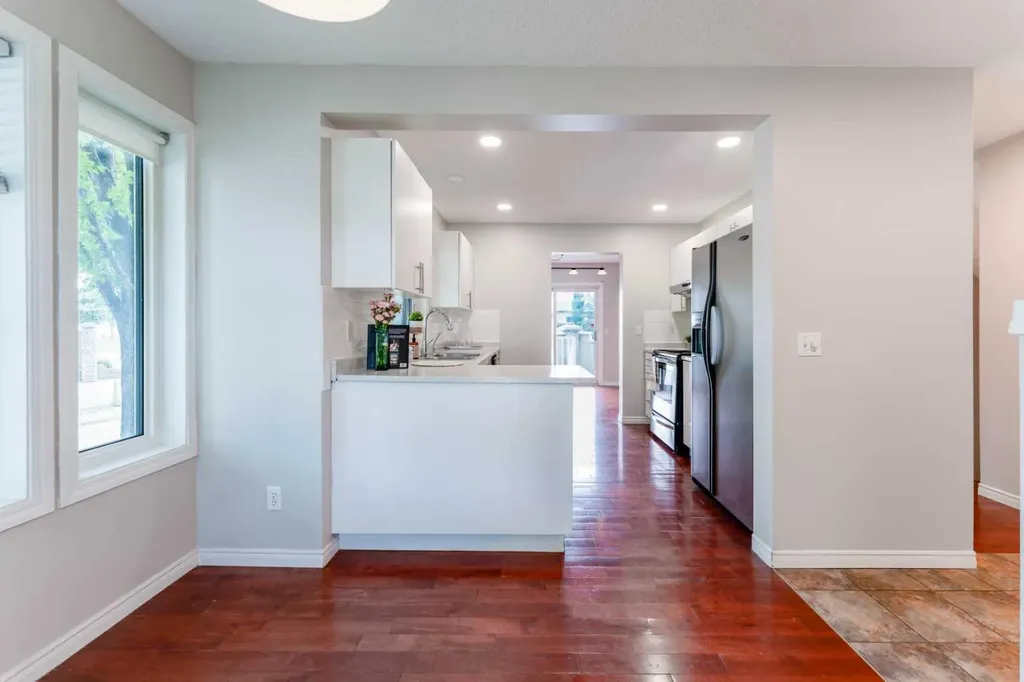 388 Sandarac Drive NW Calgary AB T3K 4E3