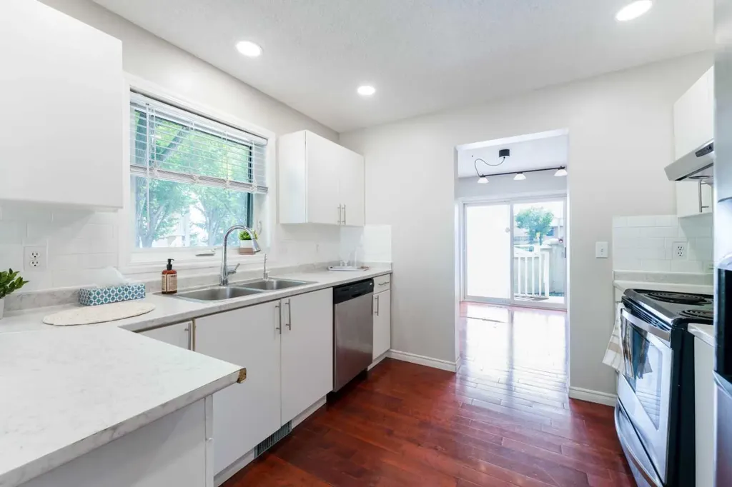 388 Sandarac Drive NW Calgary AB T3K 4E3