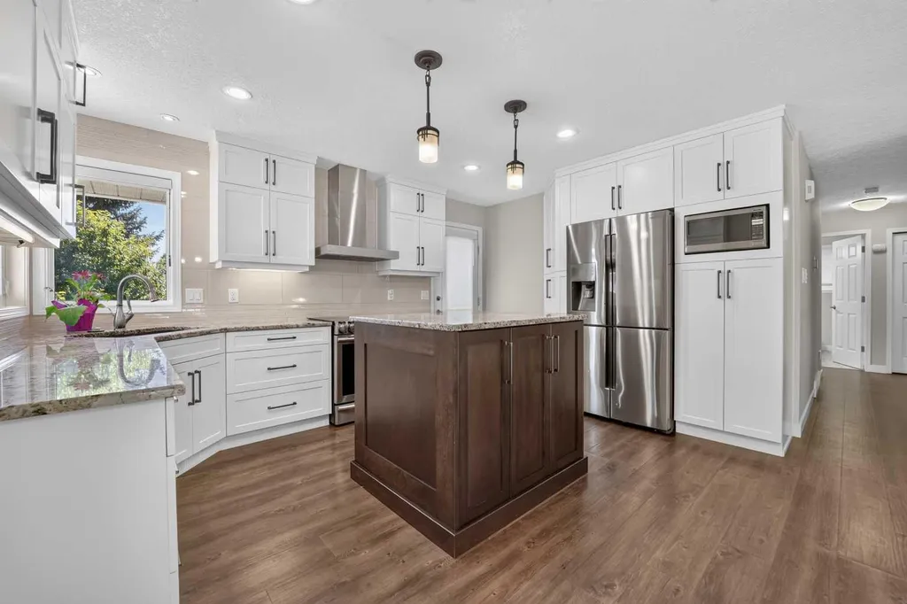 50 Sherwood Crescent W Lethbridge AB T1K 6G3