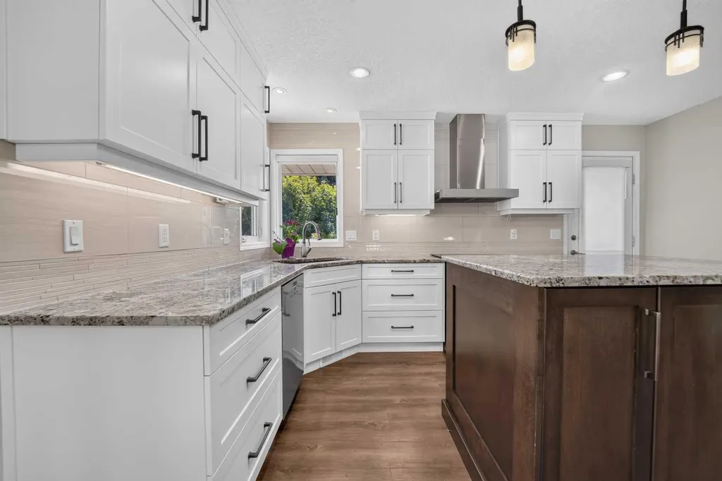 50 Sherwood Crescent W Lethbridge AB T1K 6G3