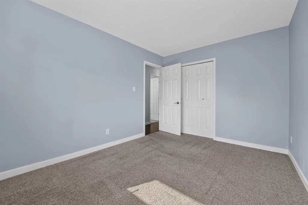 50 Sherwood Crescent W Lethbridge AB T1K 6G3