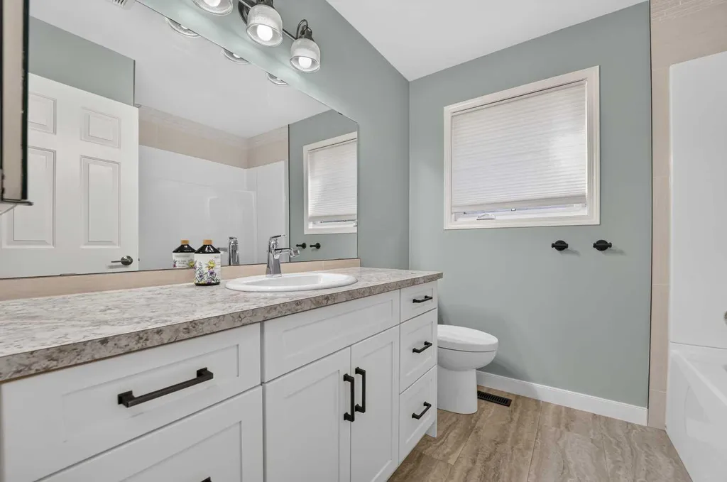 50 Sherwood Crescent W Lethbridge AB T1K 6G3