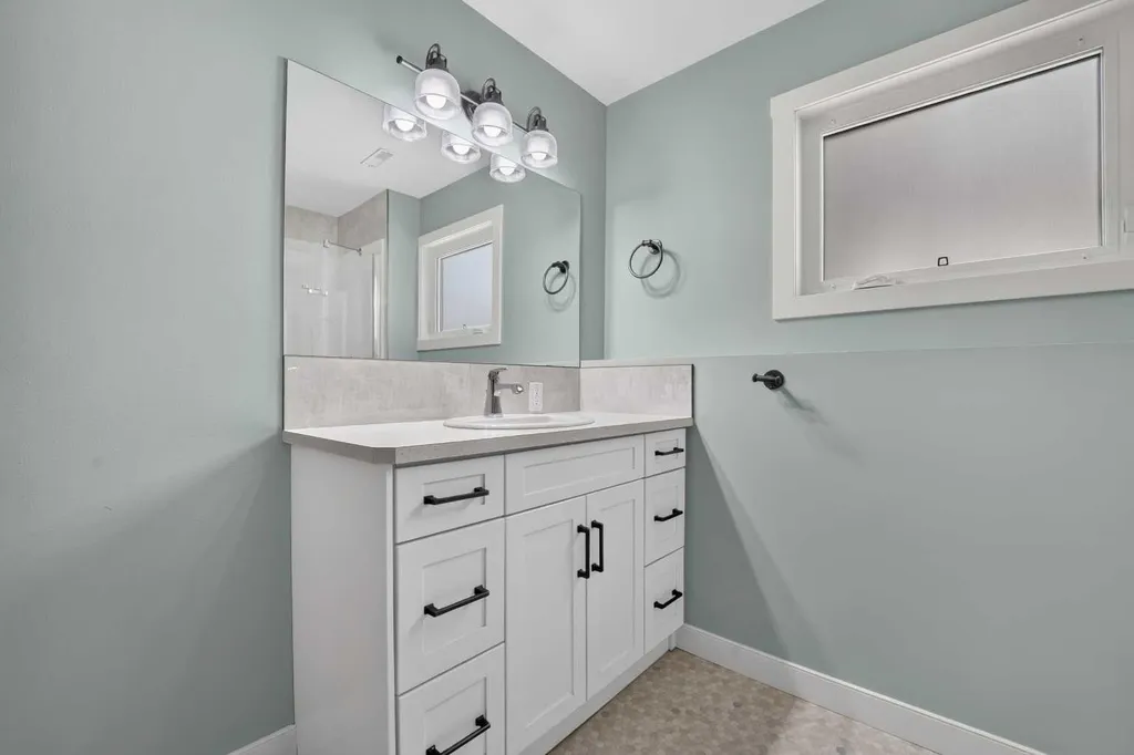 50 Sherwood Crescent W Lethbridge AB T1K 6G3