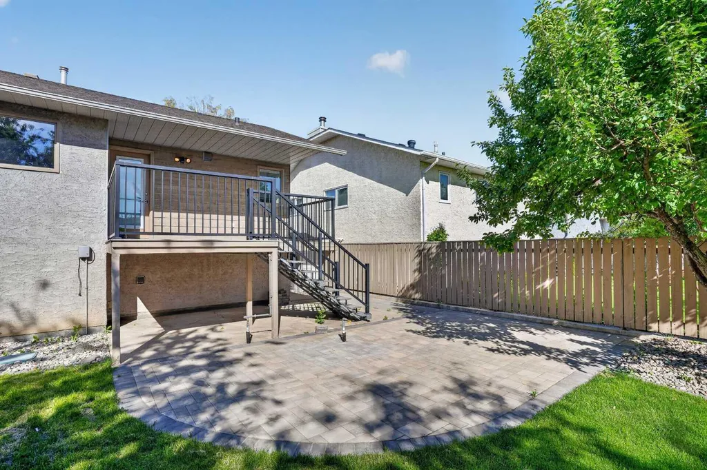 50 Sherwood Crescent W Lethbridge AB T1K 6G3
