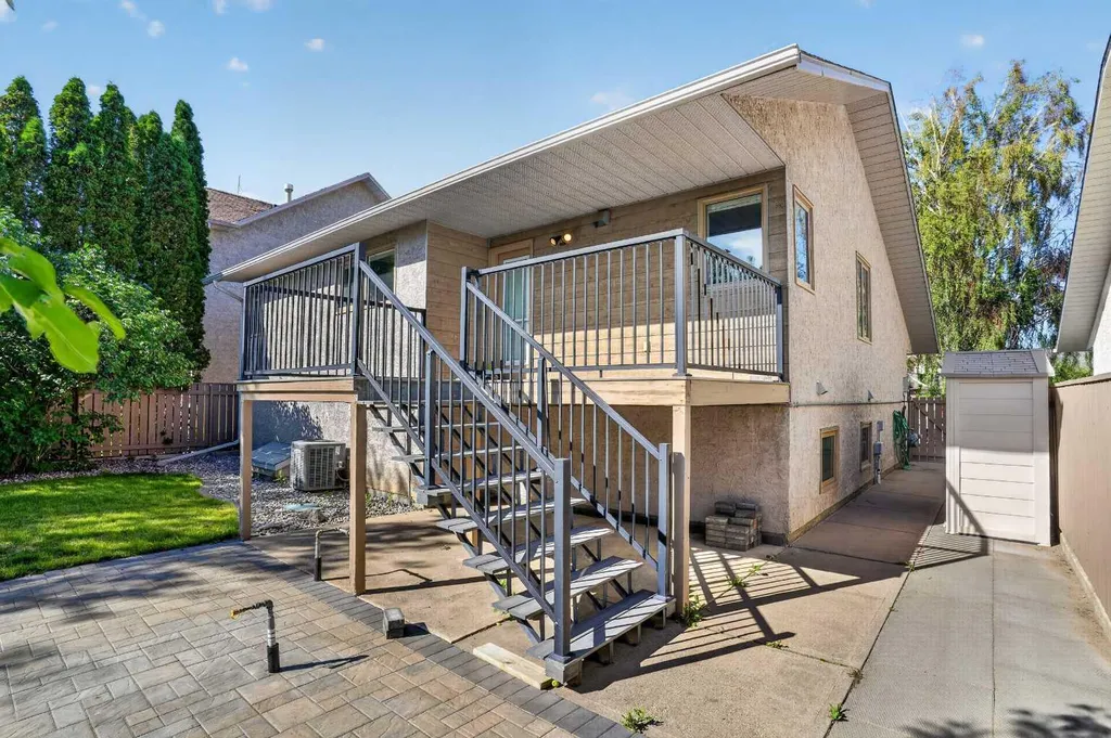 50 Sherwood Crescent W Lethbridge AB T1K 6G3