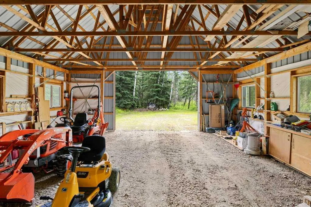 8316 Highway 16a Rural Yellowhead County AB T0E 0T0