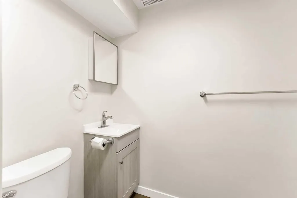 2711 Dunmore Road SE Medicine Hat AB T1A2A6