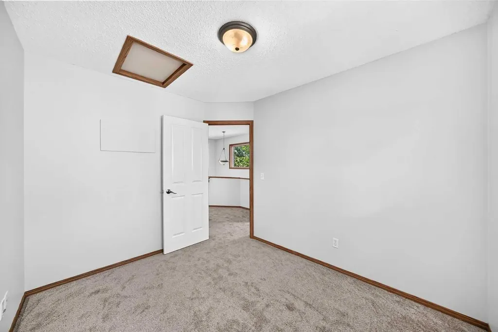 144 Covehaven Road NE Calgary AB T3K 5W7