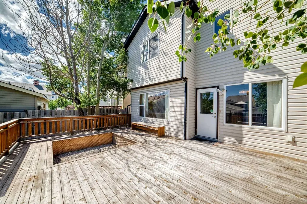 144 Covehaven Road NE Calgary AB T3K 5W7