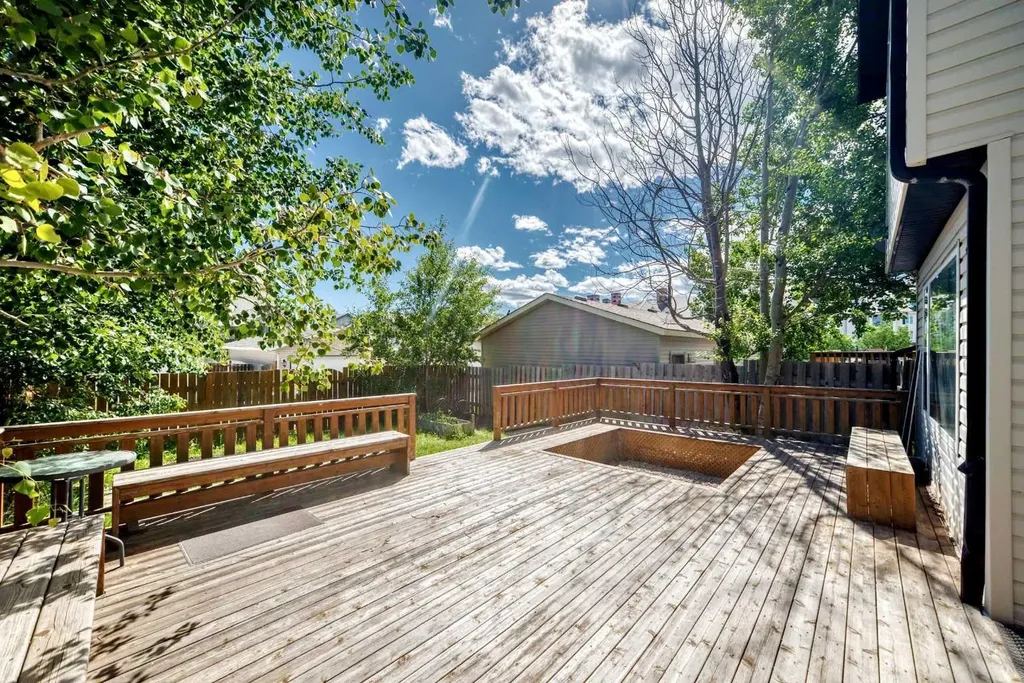 144 Covehaven Road NE Calgary AB T3K 5W7