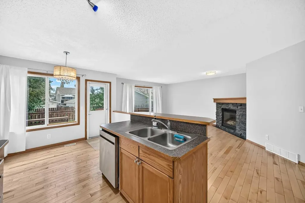 144 Covehaven Road NE Calgary AB T3K 5W7