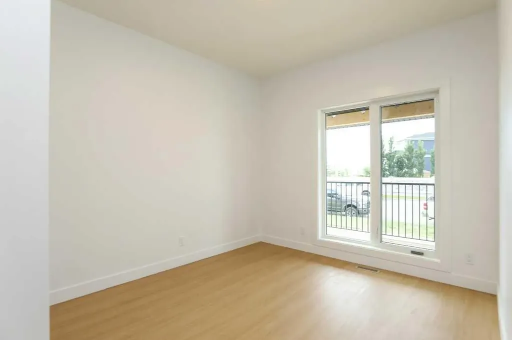 411 Caledonia Boulevard W Lethbridge AB T1J5W2