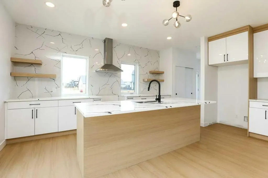 411 Caledonia Boulevard W Lethbridge AB T1J5W2