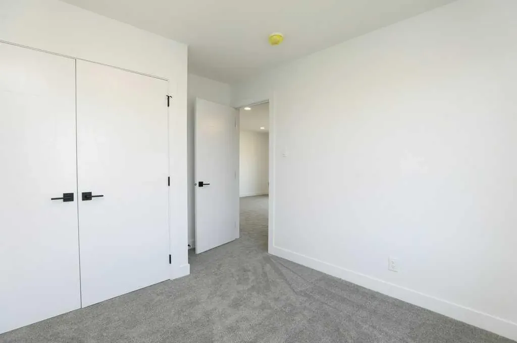 411 Caledonia Boulevard W Lethbridge AB T1J5W2