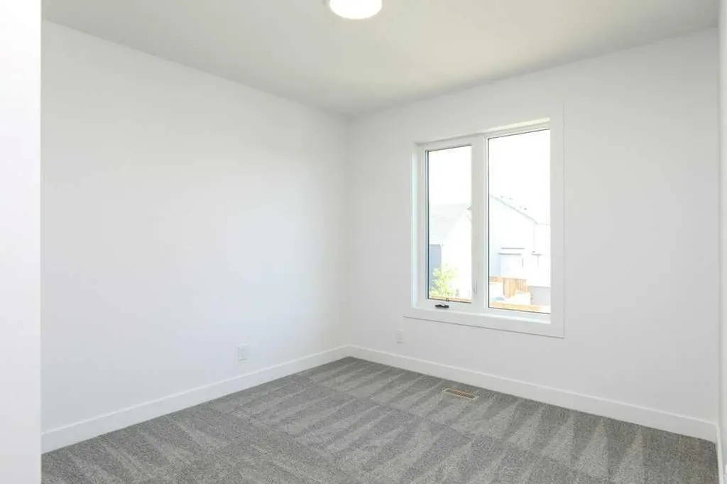 411 Caledonia Boulevard W Lethbridge AB T1J5W2