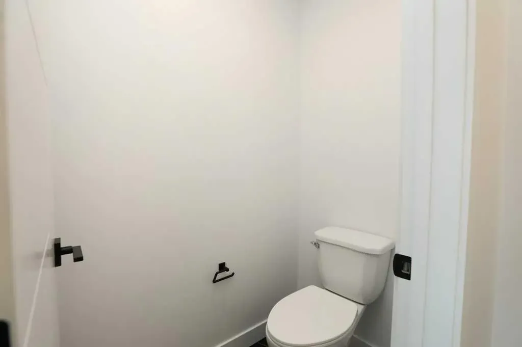 411 Caledonia Boulevard W Lethbridge AB T1J5W2