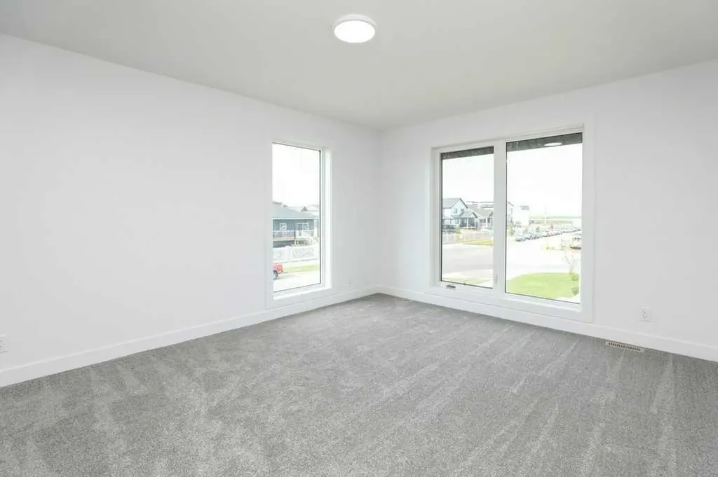 411 Caledonia Boulevard W Lethbridge AB T1J5W2