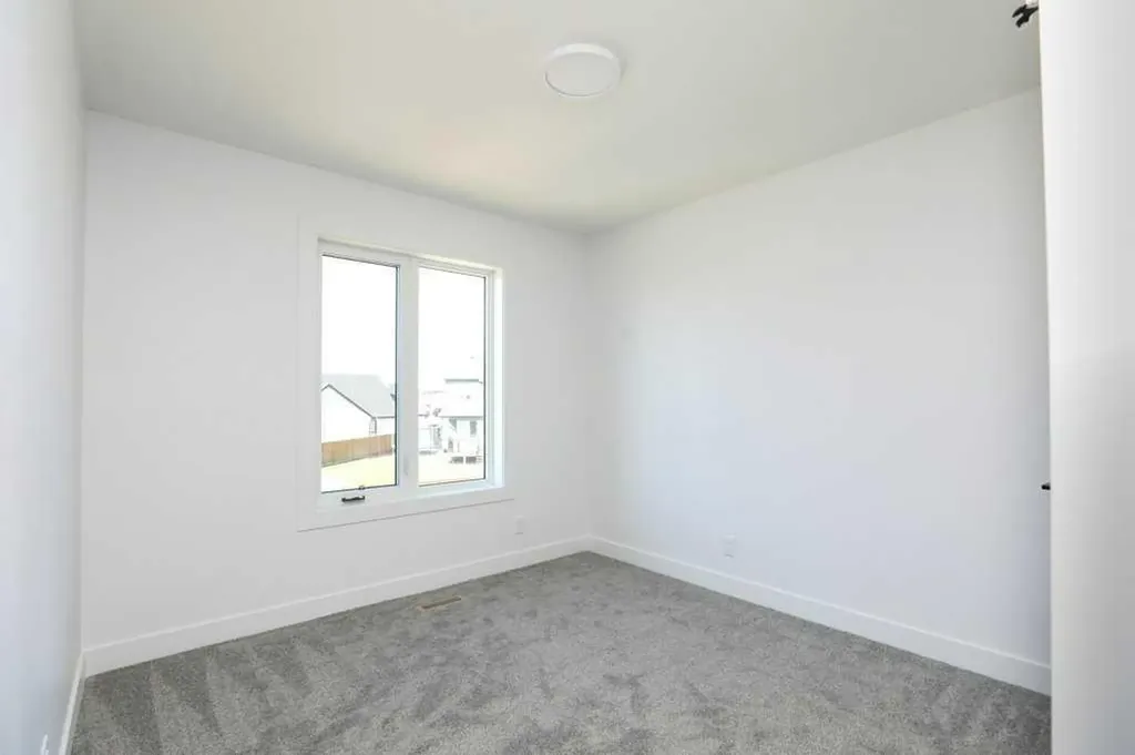 411 Caledonia Boulevard W Lethbridge AB T1J5W2