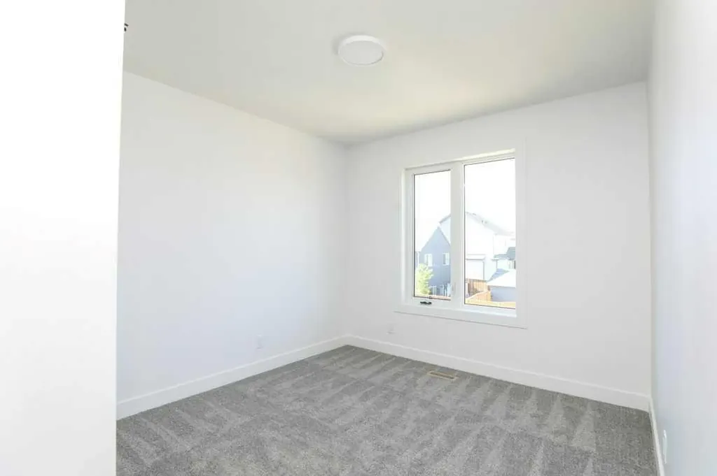 411 Caledonia Boulevard W Lethbridge AB T1J5W2