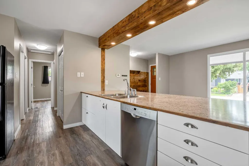 313 4 Street SW Diamond Valley AB T0L0H0