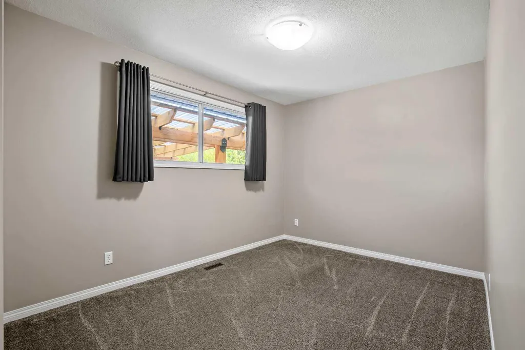 313 4 Street SW Diamond Valley AB T0L0H0