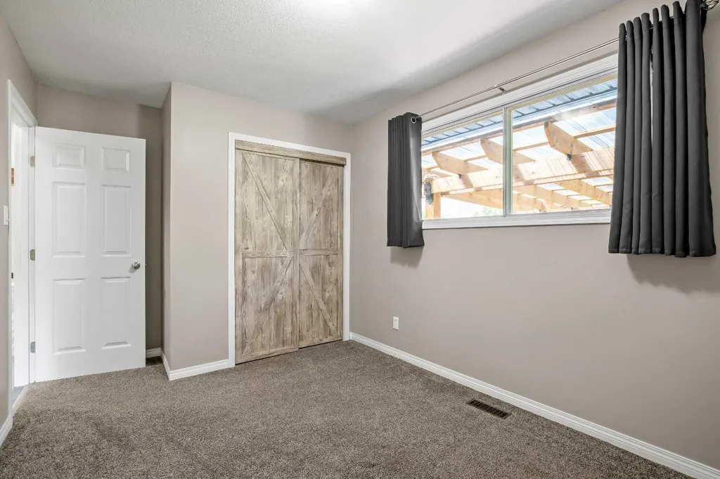 313 4 Street SW Diamond Valley AB T0L0H0
