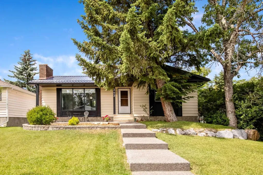 313 4 Street SW Diamond Valley AB T0L0H0